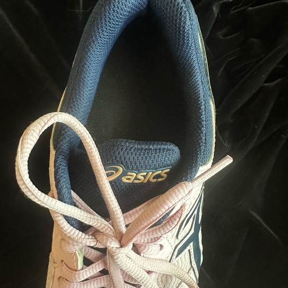 ASICS Court Shoes - Picture 4 of 6